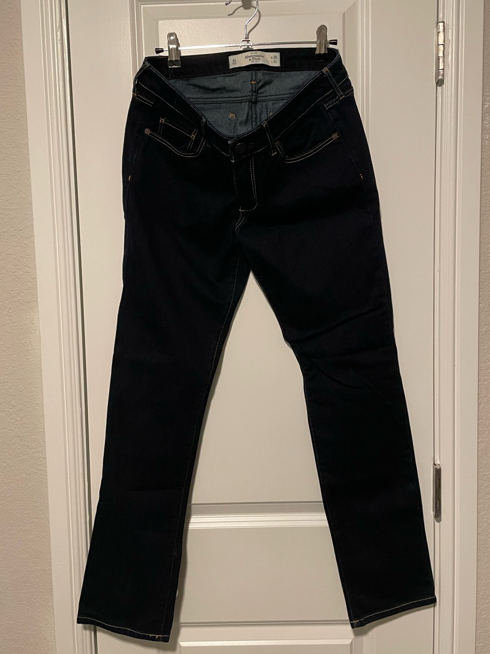 Abercrombie & Fitch Dark Wash The A&F Skinny Women’s Jeans - Size 6S